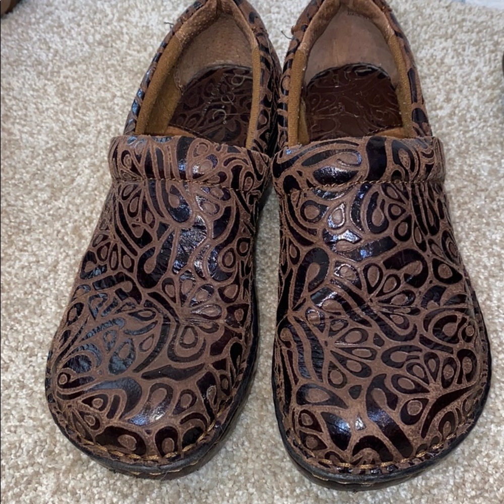B.O C Brown embossed shoes